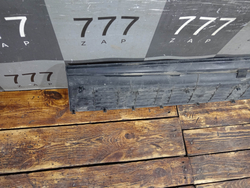 Накладка заднего бампера верхняя Toyota Land Cruiser 200 07-21 Б/У Оригинал 5216260040