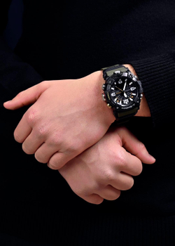 Часы Casio GG-B100-1A3ER