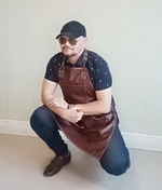 Кожаный рыжий с разводами фартук из итальянской кожи БогомолOFF Классик Коньяк BG00405 с эксклюзивной гравировкой