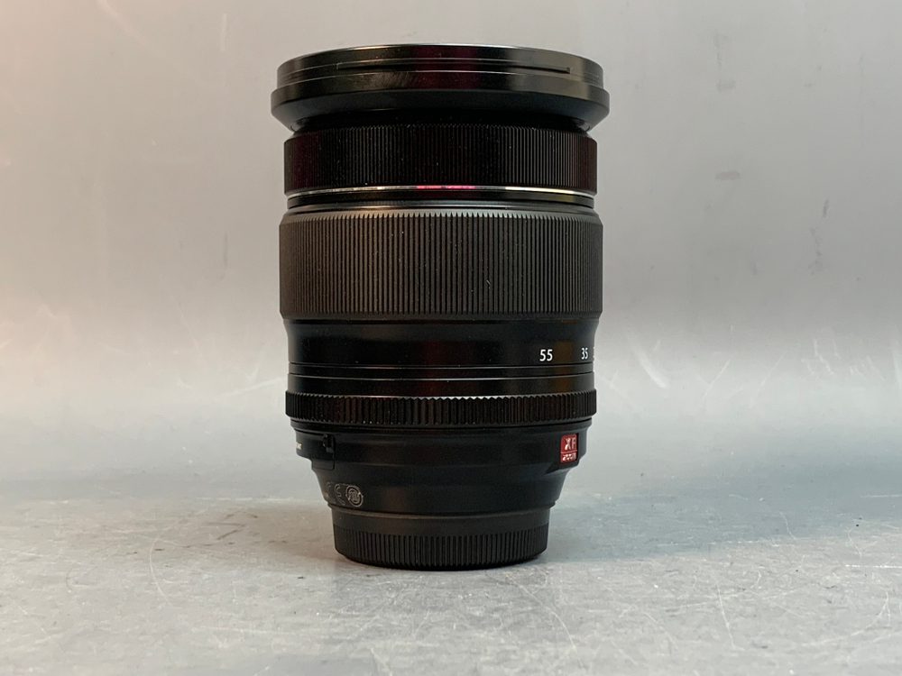 Fujifilm XF 16-55mm f/2.8 R LM WR царапина