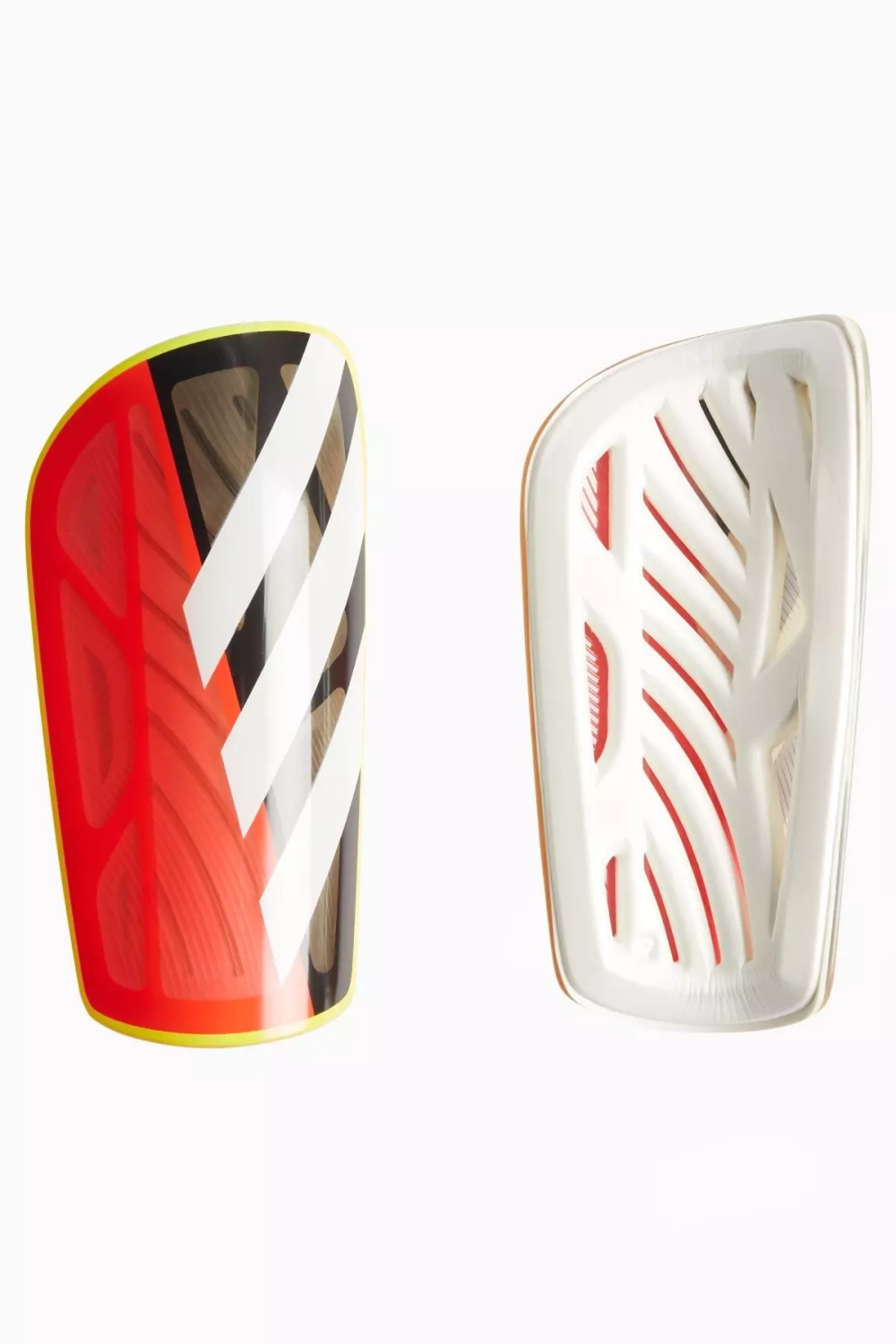 Футбольные щитки adidas Tiro League