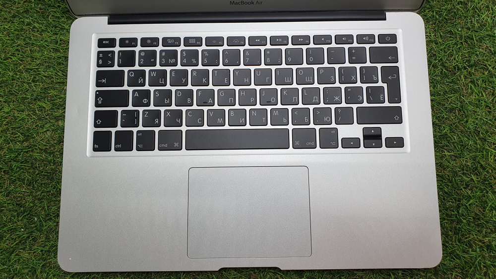 MacBook Air 13 2012 i5/4 Gb/SSD 128Gb