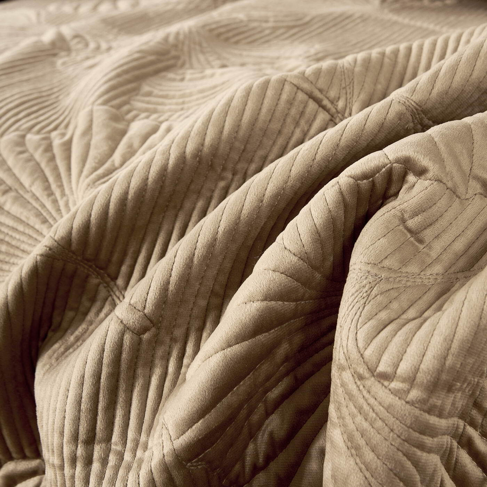 Покрывало 160x220 Sofi De MarkO Бенита бежевое