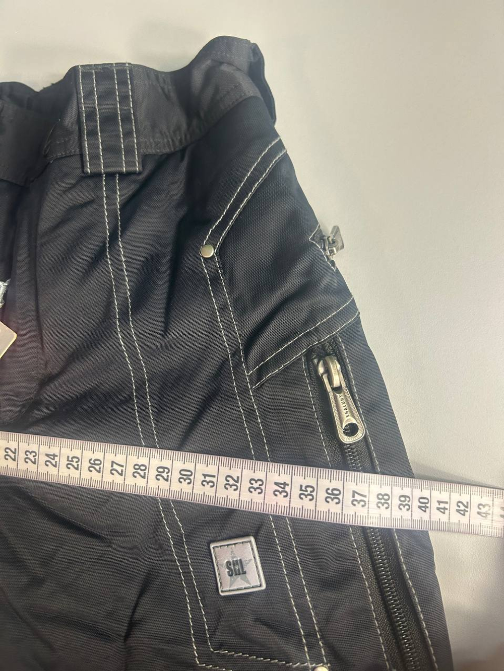 Штаны Shaluny практичного цвета, маркировка 122 см, на 7 лет, новые