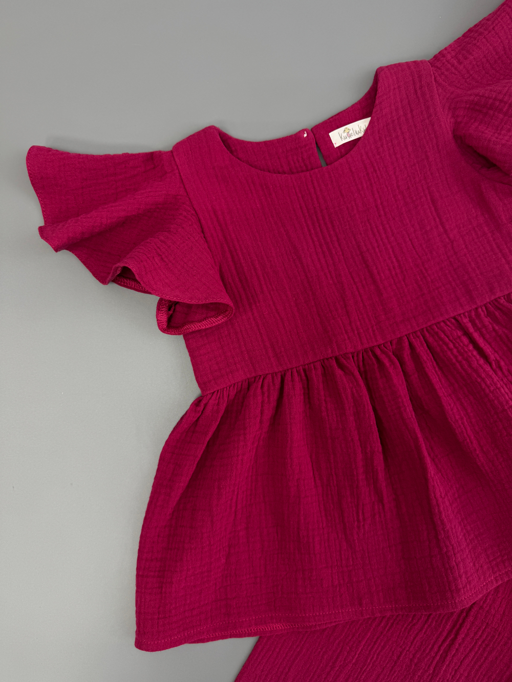 Костюм из муслина топ с крылышками и брюки «Брусника»