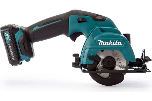 Аккумуляторная циркулярная пила Makita HS301DWAE