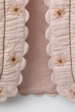 ZARA ЖИЛЕТ С ТЕКСТУРНОЙ ВЫШИВКОЙ «ЦВЕТЫ», ЦВЕТ РОЗОВОГО ДЕРЕВА