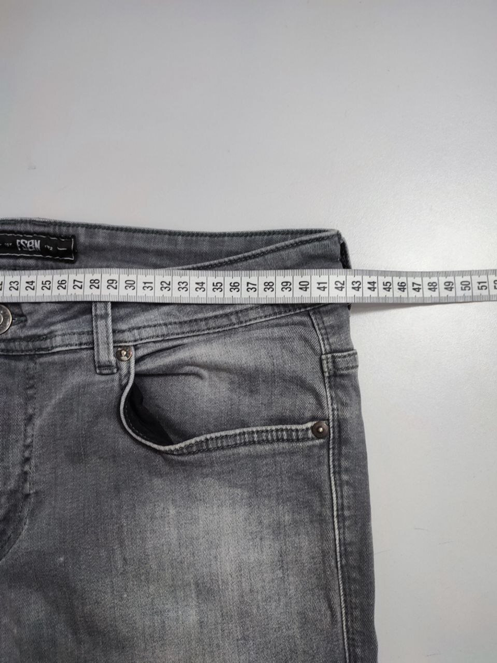 Джинсы FSBN "рваные" 44-46 размер