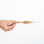 Железный крючок для вязания с деревянной ручкой из рябиной размером 1.3 мм. K133