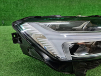 Фара правая Volvo XC60 2 (2017-2021) LED