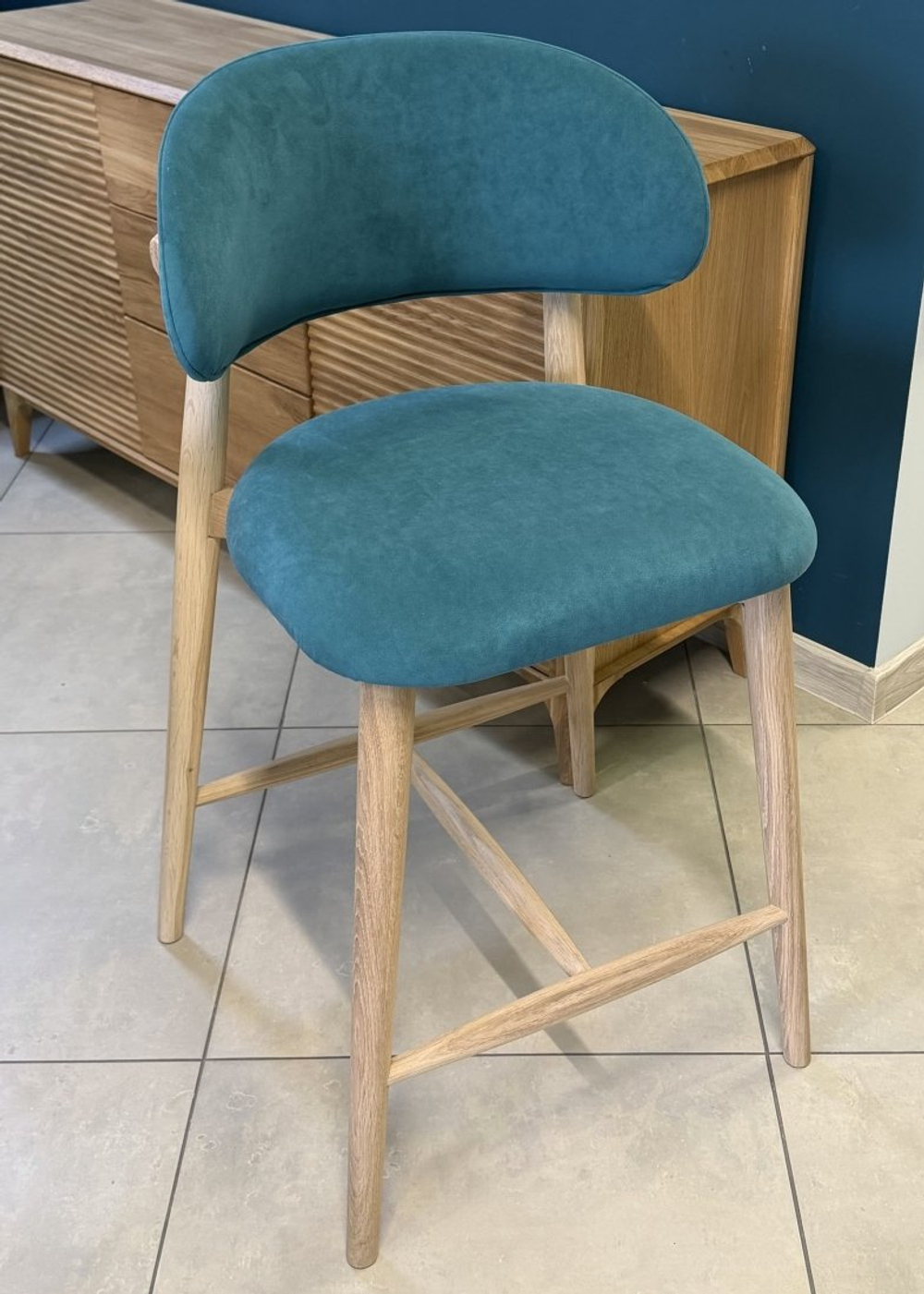 ESSEN Стул барный (полубарный)