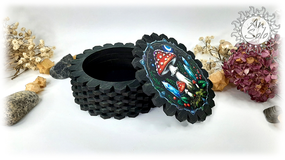 Большая деревянная шкатулка "Ночной мухомор"