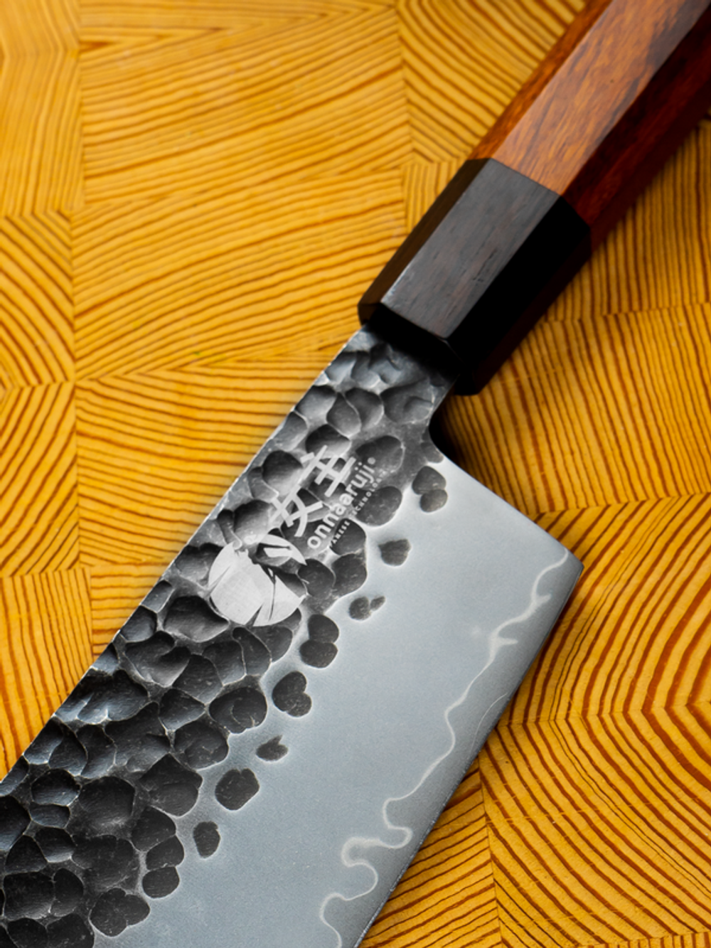 Кухонный нож-топорик Накири Onnaaruji. 20см. Hayabusa Series