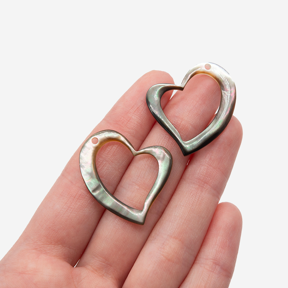 Сердечко из перламутра морских ракушек, 27мм, черный