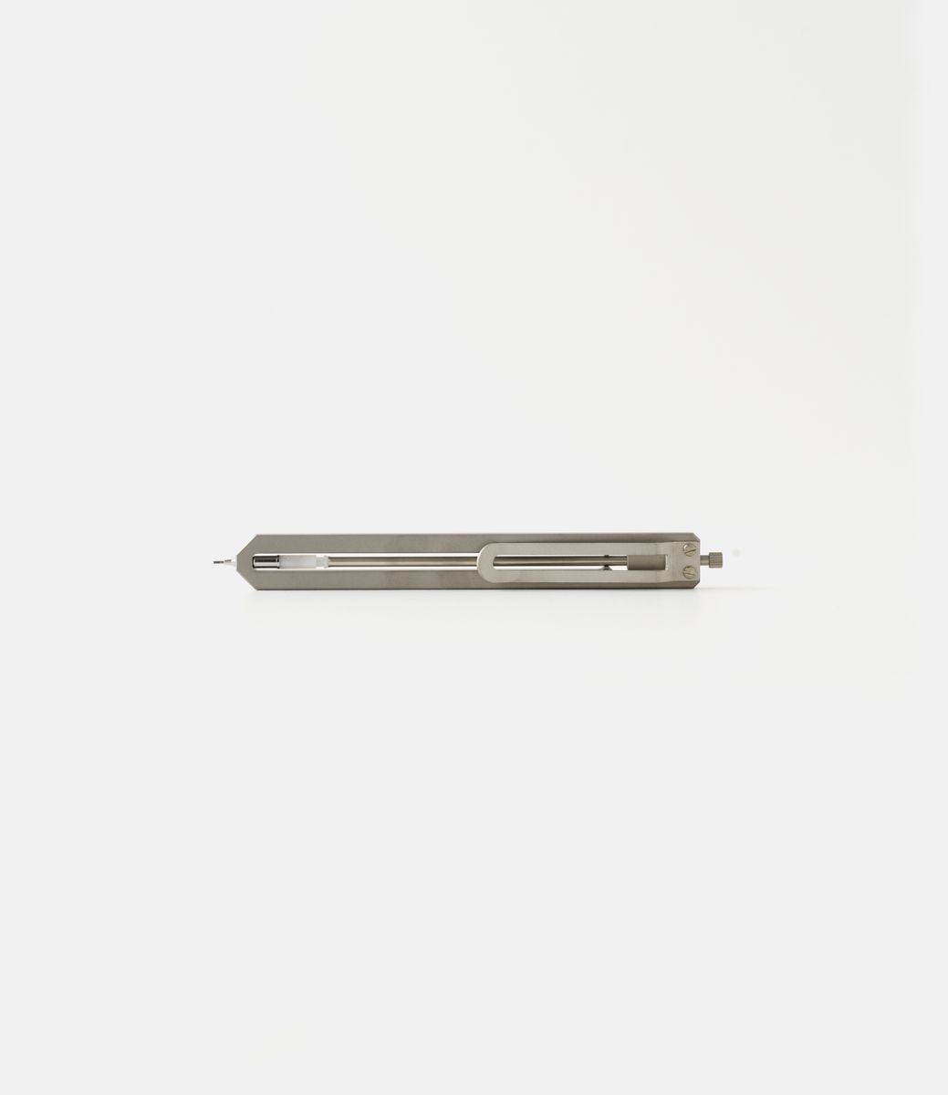 Pencil Type-C - Ruler — механический карандаш-закладка из титана