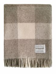 Плед  AGNE 3-11 из шерсти ягнят AVINAMAS