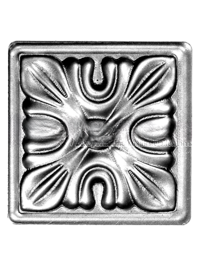 Кованая накладка 80х80 мм, толщина 1 мм.