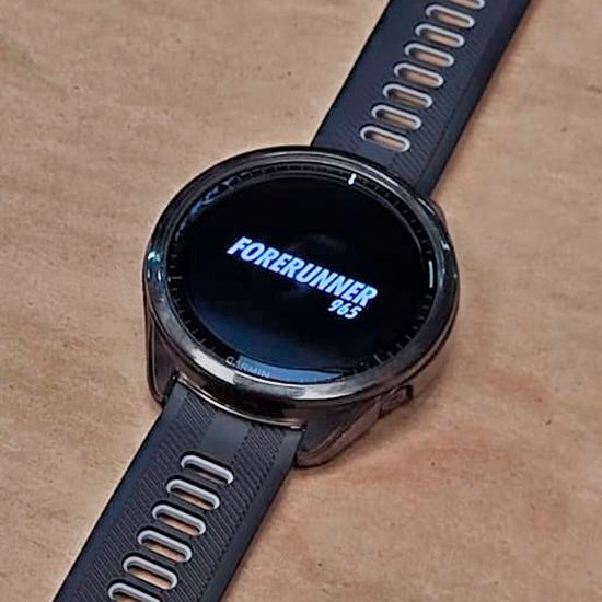 Чехол бампер для Garmin Forerunner 965 (Черный)