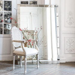 Настенное зеркало Жаклин Объект мечты