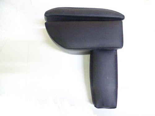 Бар подлокотник /Renault Duster с 2011 г./Nissan Terrano с 2014 г. вставка в подстаканник LUX (Автоблюз)