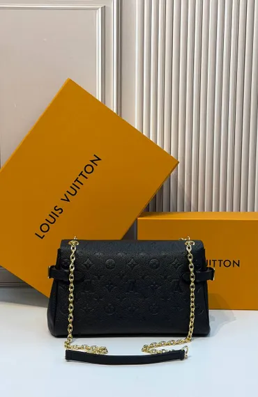 Сумка Louis Vuitton Anytime Flap