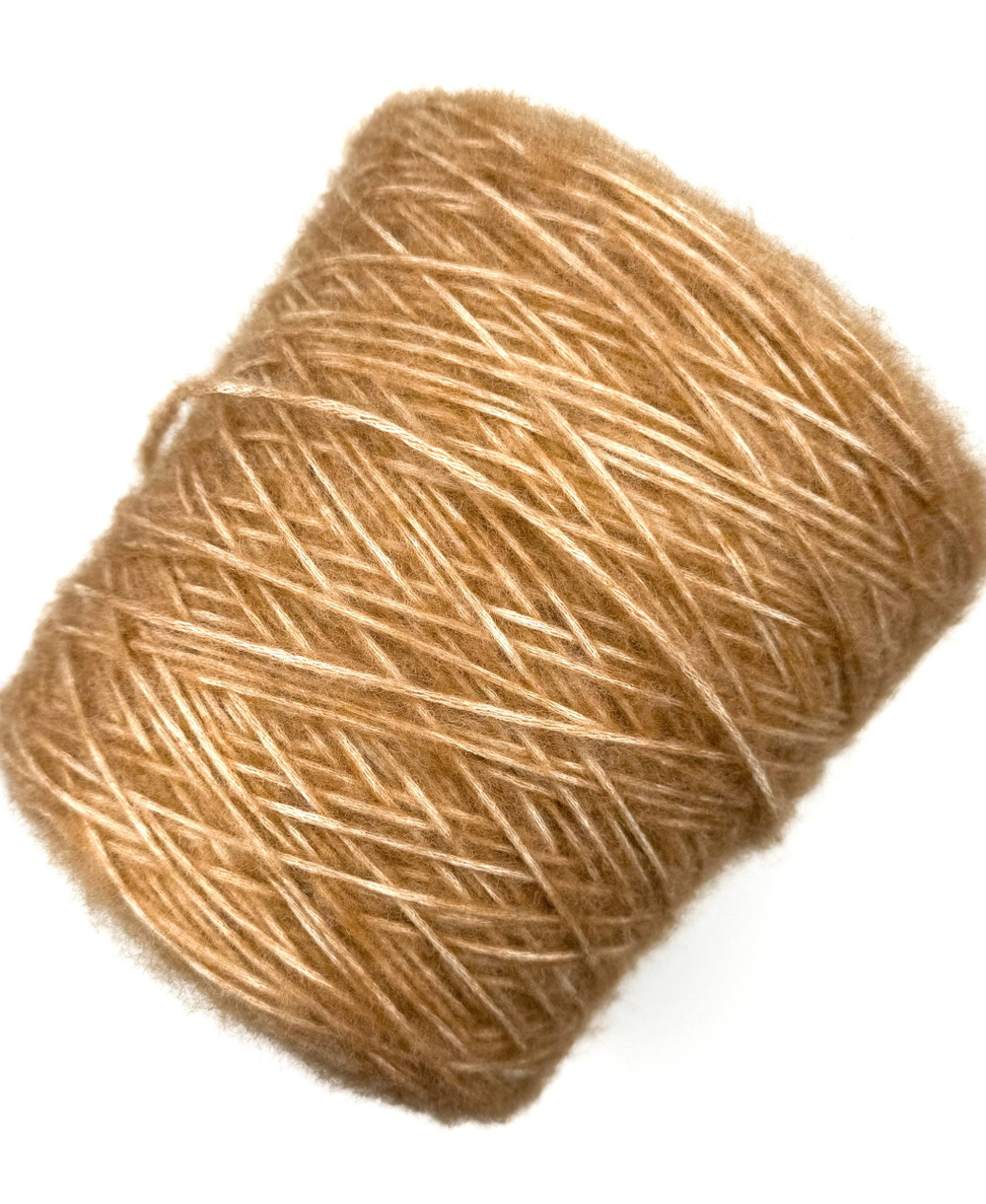 Пух бэби яка 40% меринос 20% хлопок 25% па 15% 300 м в 100 г золотой