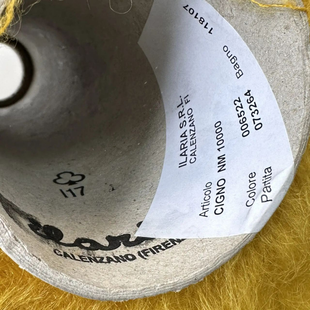 CIGNO - Ilaria Calenzano; 50% кидмохер, 30% нейлон, 20% меринос; 1000м/100гр; col. 006522, цвет: горчичный