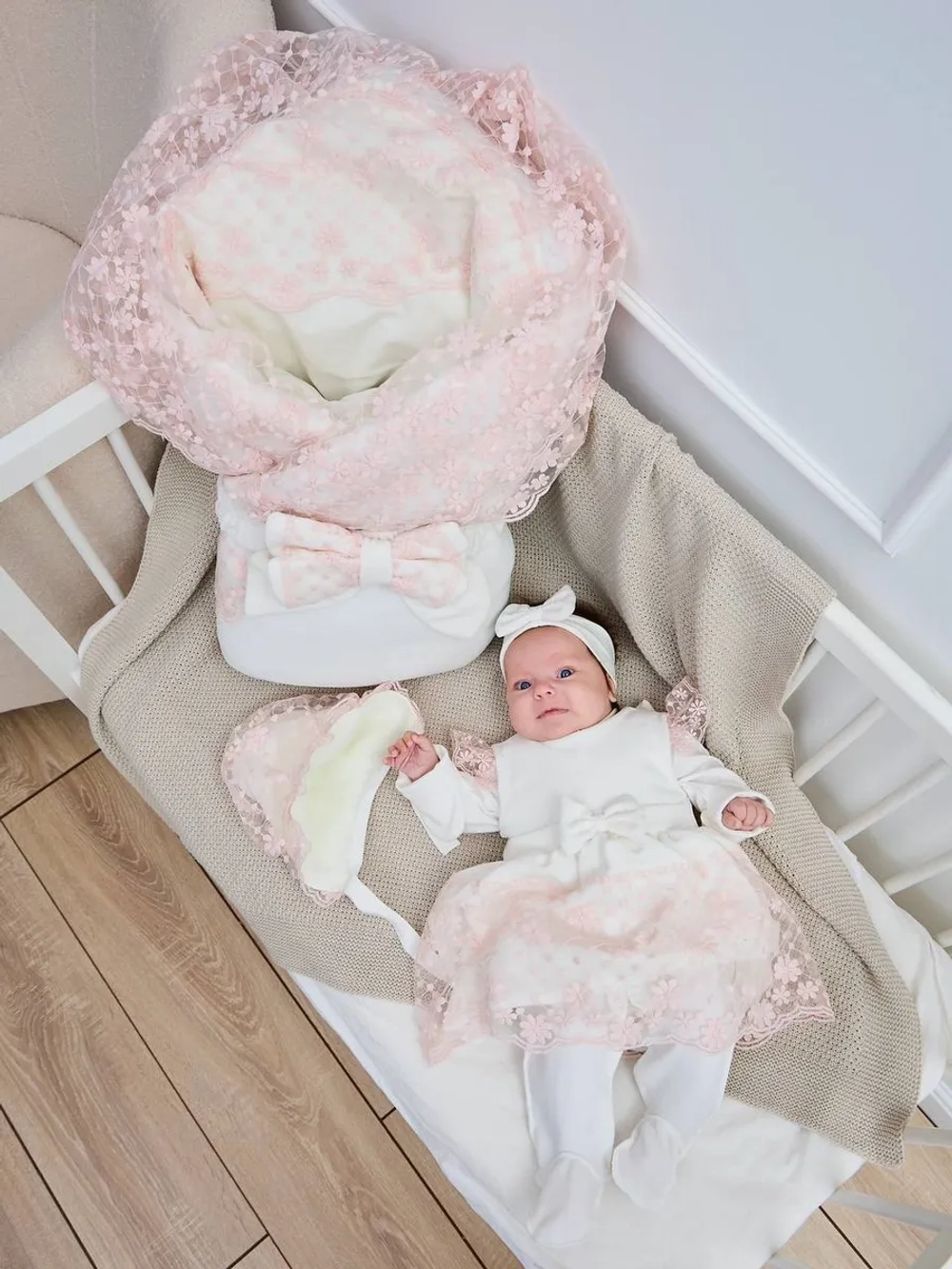 Конверт на выписку зима для новорожденных девочек