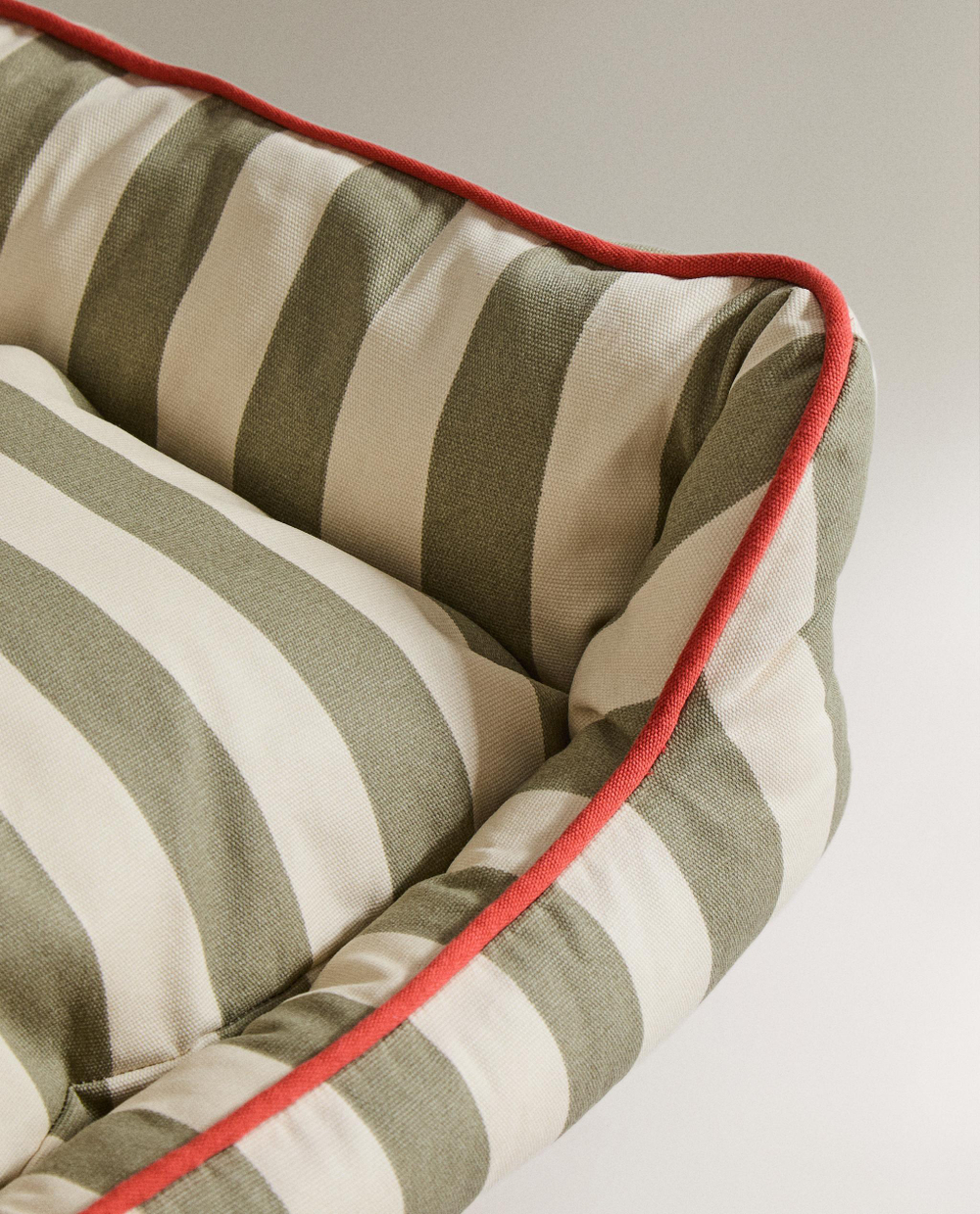 Лежак для животных Zara Home, в полоску с кантом, 50 40 18 см