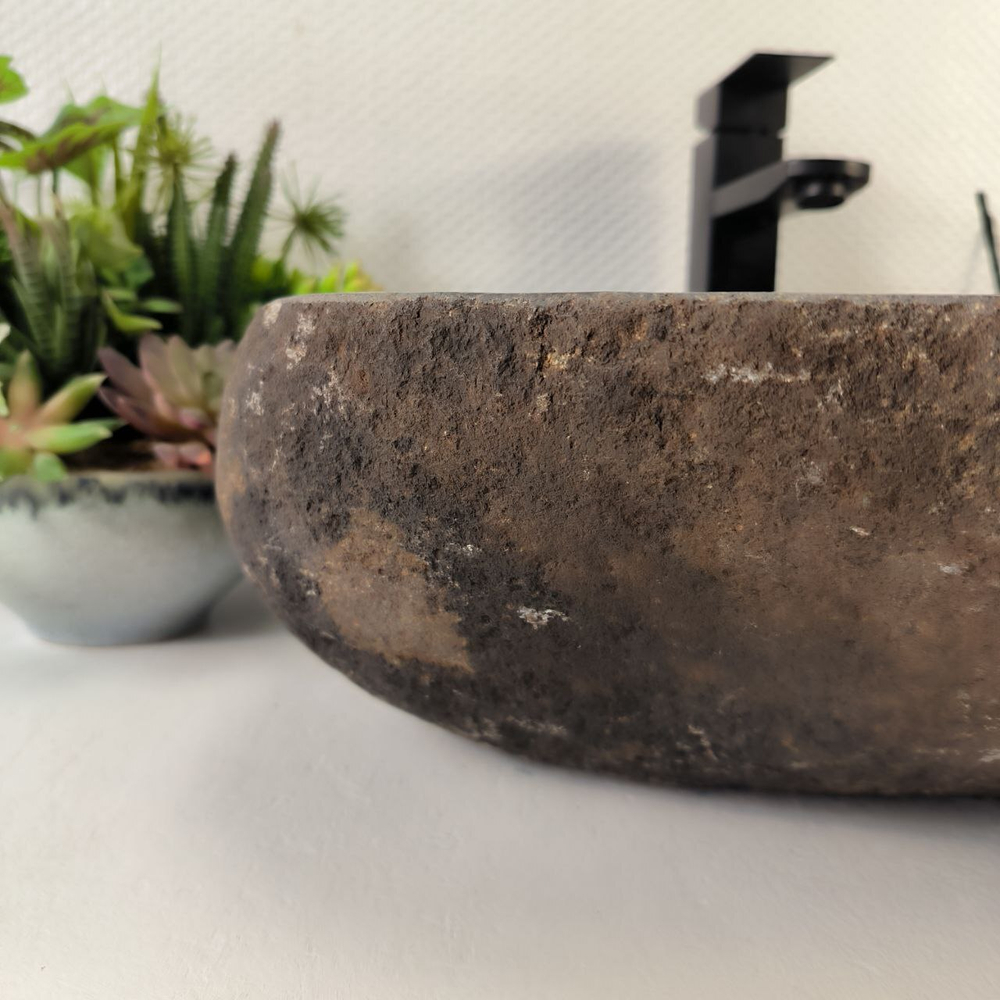 Раковина из речного камня RS-65220 47*41*15 0856