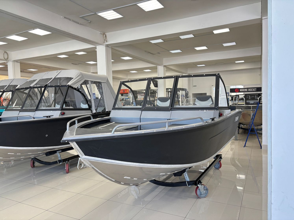 Моторная лодка, Триера 460 BR_new, серый с Marine Rocket MR60FFEL-T