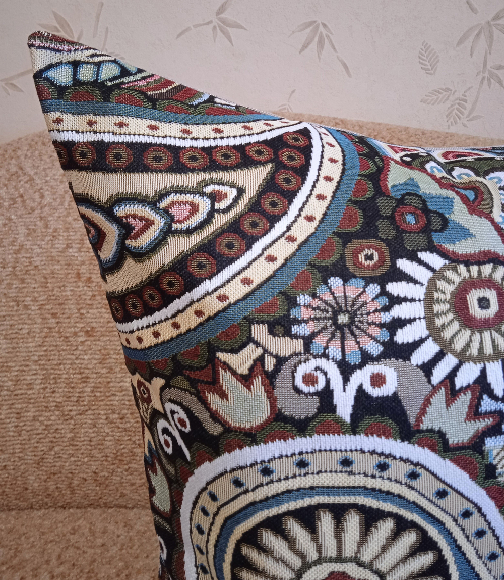 Декоративная гобеленовая наволочка для интерьерной подушки Пейсли 68х47