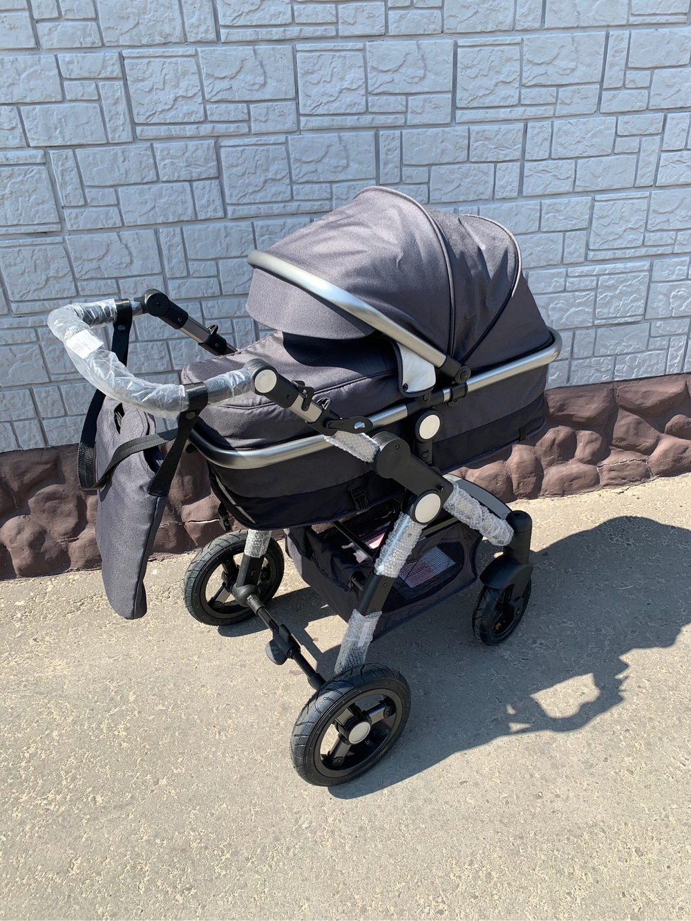 Коляска-трансформер 3в1 Luxmom 600G черный текстиль