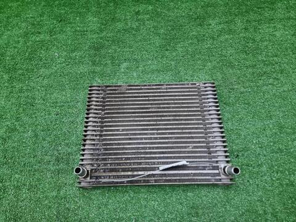 Радиатор масляный вынесенный BMW X5M F95 (19-нв)
