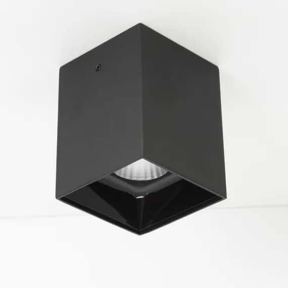 CL7440211 Старк Черный+Черный Св-к Потол. 12W*3500K