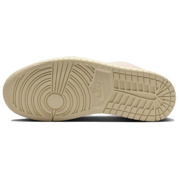 Jordan Air Jordan 1 Подвесные баскетбольные кроссовки Low Topбежевый Женский