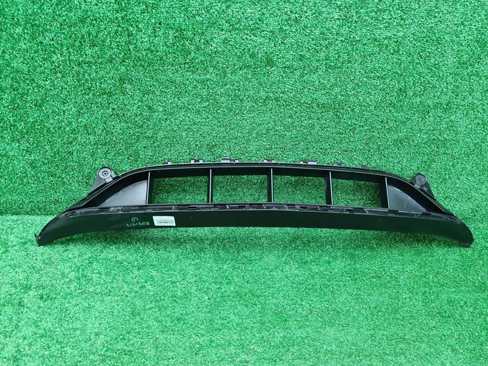 Решетка перед. бампера Mercedes E W213 (20-23) AMG