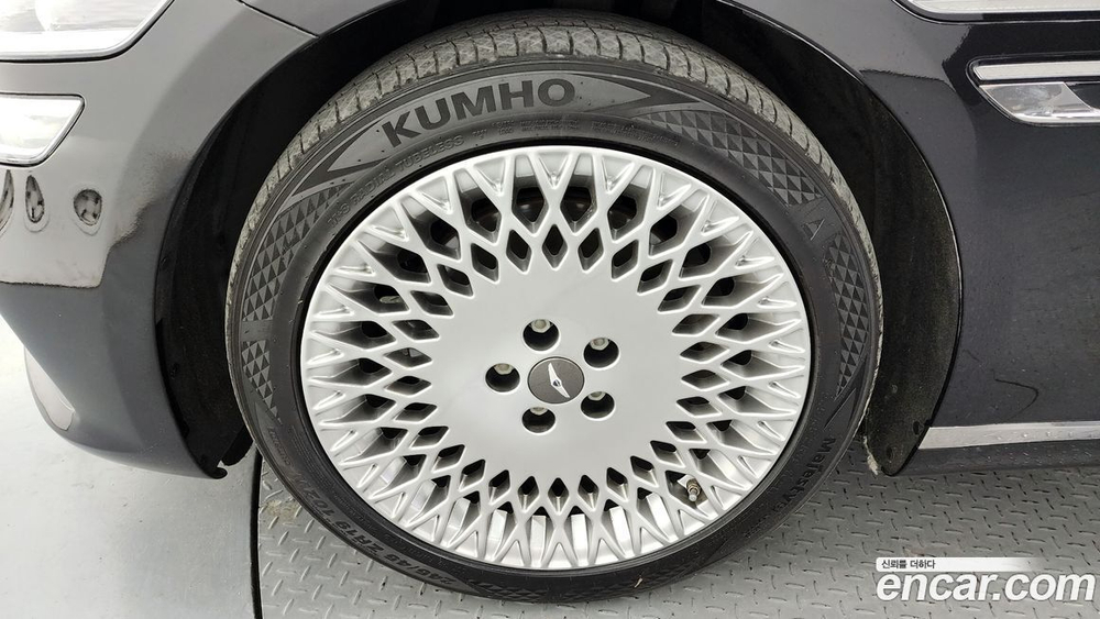 Genesis G80 (RG3) Бензин 2.5 Turbo 2WD (05.2020)