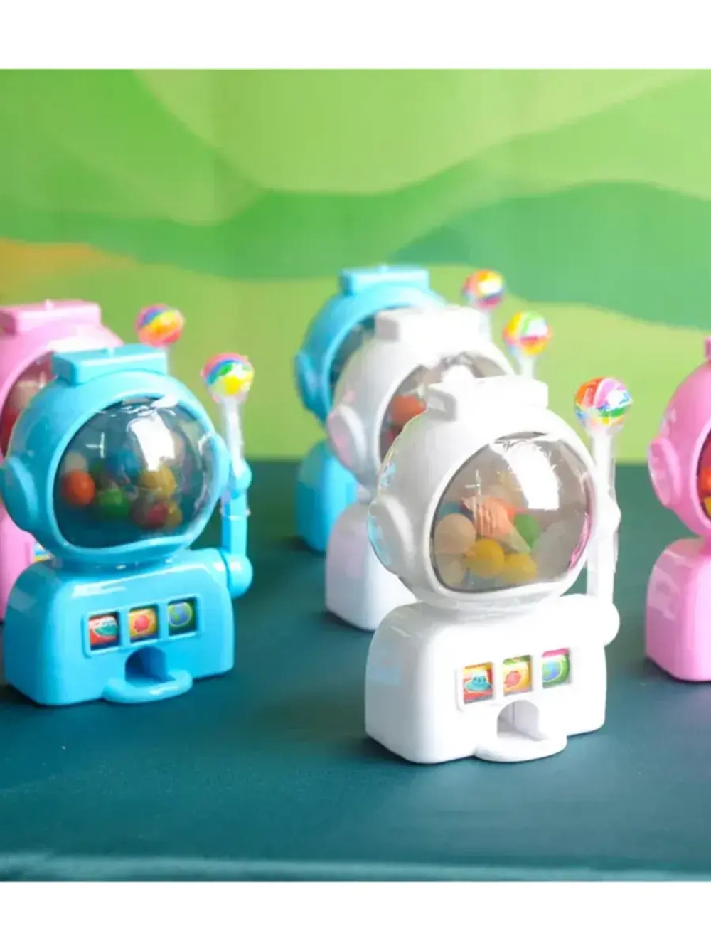 Жевательные конфеты с игрушкой Космонавты 23,5 г * 9 шт