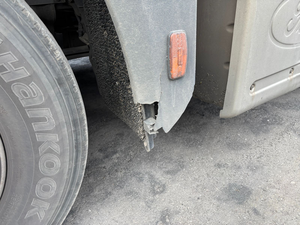 Ford Cargo 4x2 Седельный тягач Cargo (Дизельный, 12,7 л, 420 л.с., МТ)