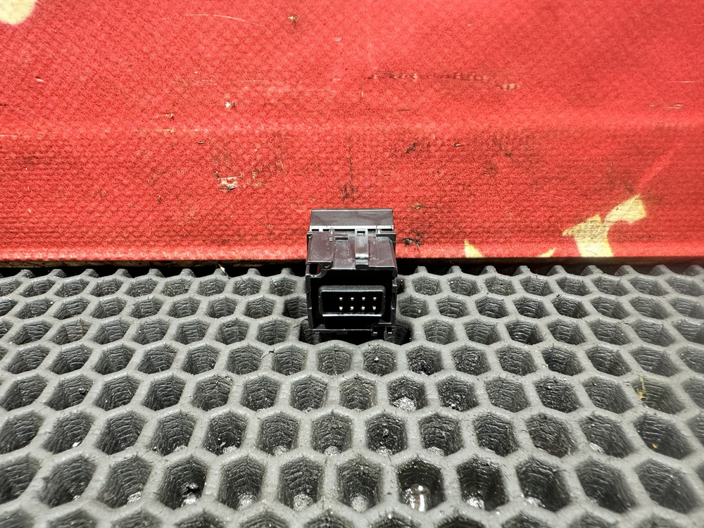 Кнопка блокировки дифференциала