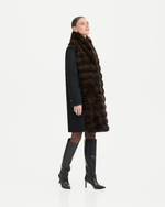 Пальто из  шерсти и кашемира с отделкой соболя