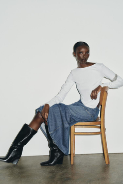 ZARA ФУТБОЛКА С АСИММЕТРИЧНЫМ ВЫРЕЗОМ ЛОДОЧКОЙ, БЕЛЫЙ