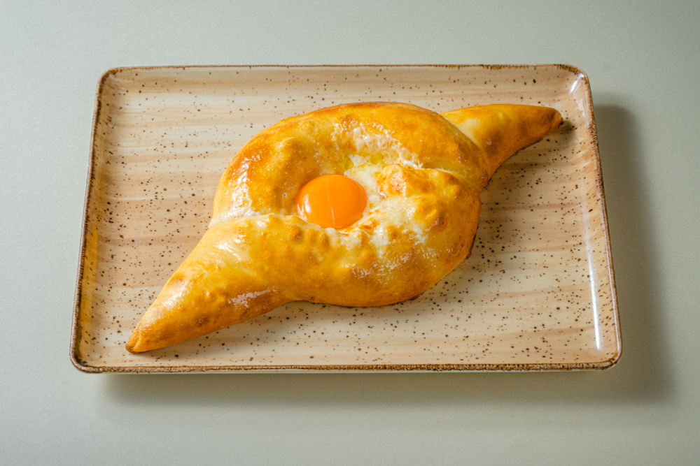 Хачапури по-аджарски