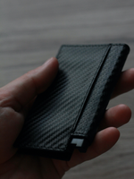 Картхолдер кошелёк из карбоновой кожи