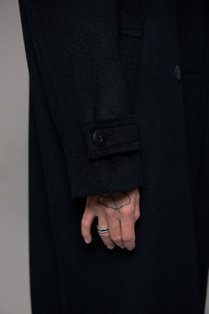 Пальто двубортное со шлицей, черный
