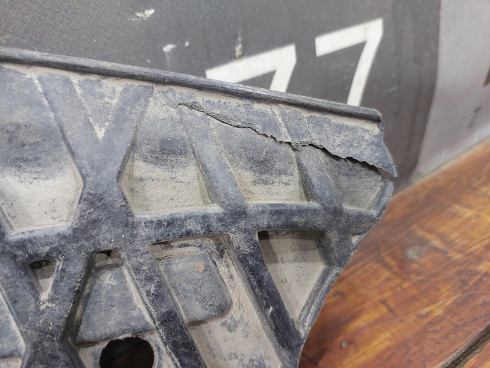 Усилитель переднего бампера Kia K900 2 18-22 Б/У Оригинал 86571J6000