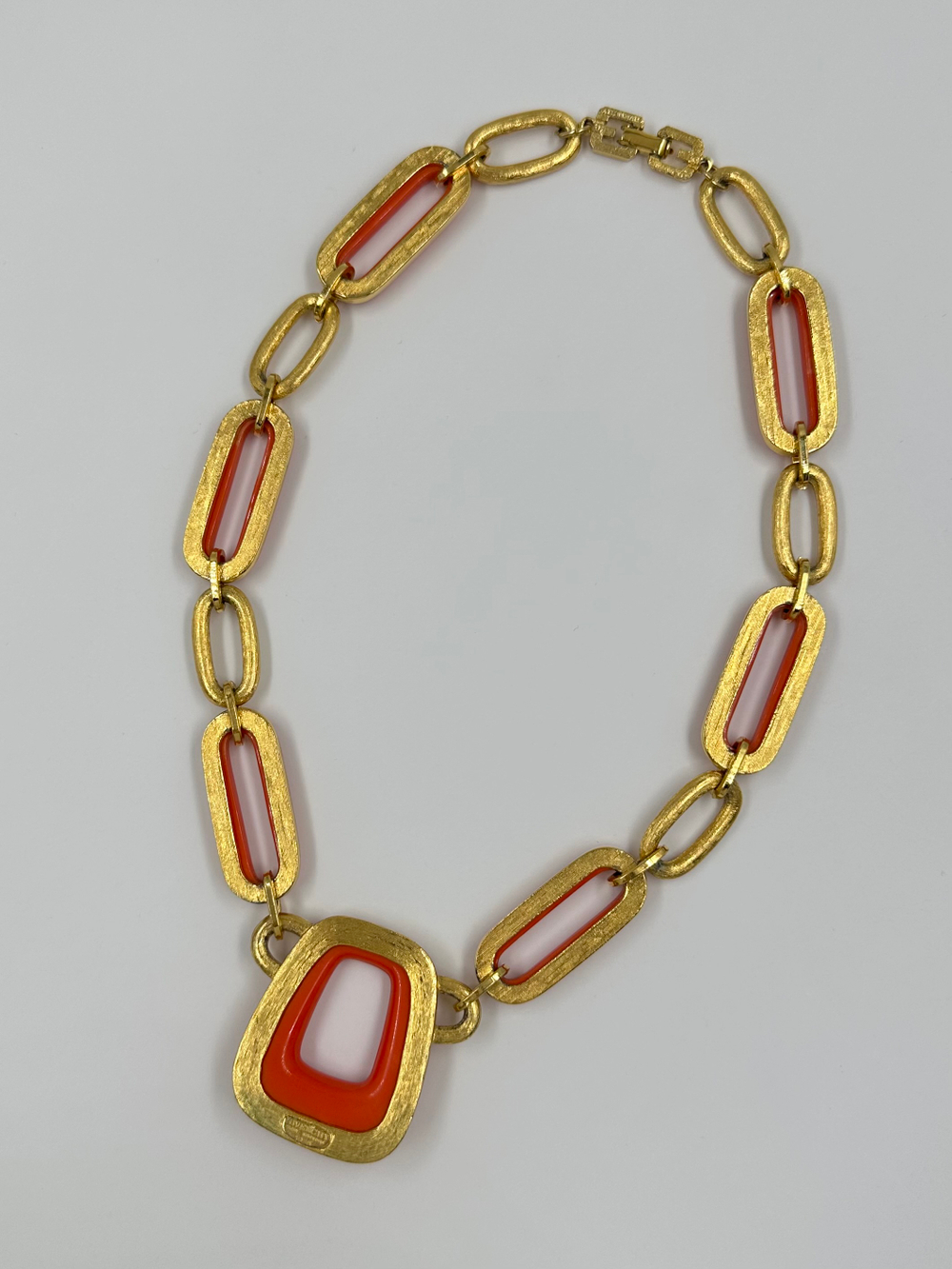 Колье с оранжевым пластиком Givenchy