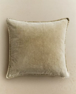 ZARA HOME БАРХАТНАЯ НАВОЛОЧКА ДЛЯ ДЕКОРАТИВНОЙ ПОДУШКИ, СВЕТЛО-БЕЖЕВЫЙ