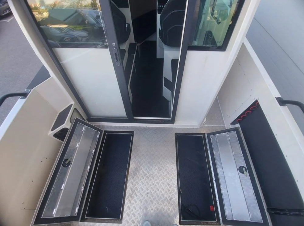 Катер Windboat-7.0